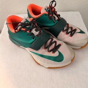 Nike Kevin Durant - Easy Money Basketball Shoes Sneakers
Size 12 Men